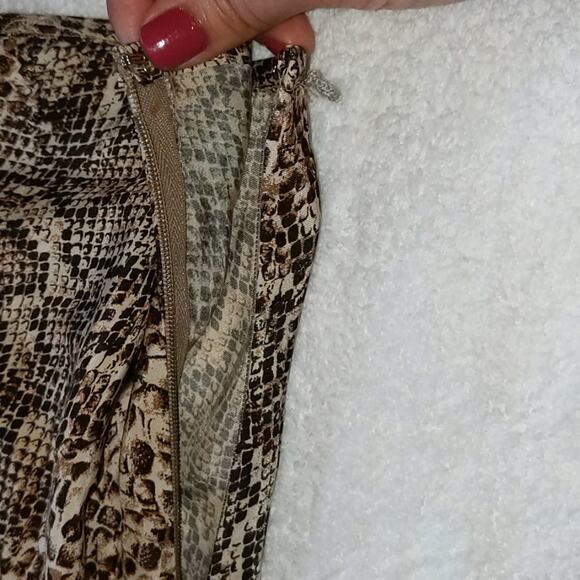 ABS by Allen Schwartz Off 5th Snake Print Pointed Skirt Size 10 - Picture 10 of 11